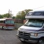 <p align="left">Au Elvis Road RV Park de Passport America, à Memphis. Plusieurs Québécois s'y arrêtent pour visiter Graceland. Oui, oui, le vieil autobus était occupé. Je n'ai pas su s'il roulait encore!